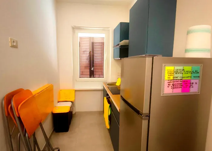 Modern And Quiet Apartment *